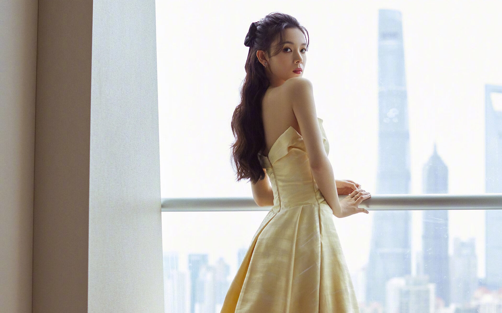 爱游戏体育官方入口-自由泳滑行、拉水、出水三阶段节奏细解,自由泳 拉水